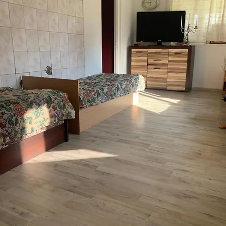 Kudrukuela Majake * Нарва-Йыэсуу